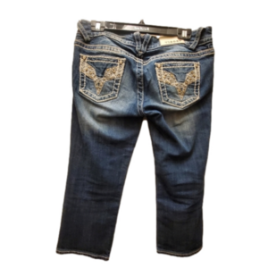 Womens/,juniors  size 5/6 Vigoss bling capri jeans